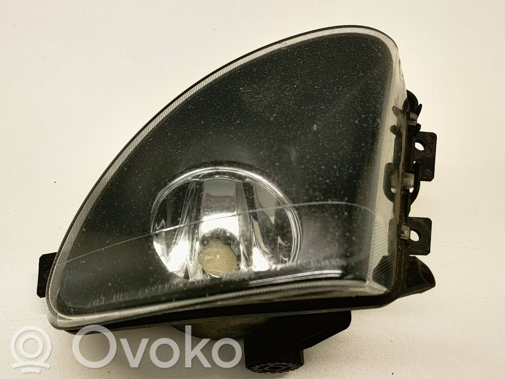 Miglas lukturis priekšā   13101610,63177216885