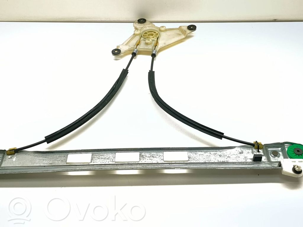 Renault Master III Front door window regulator with motor 