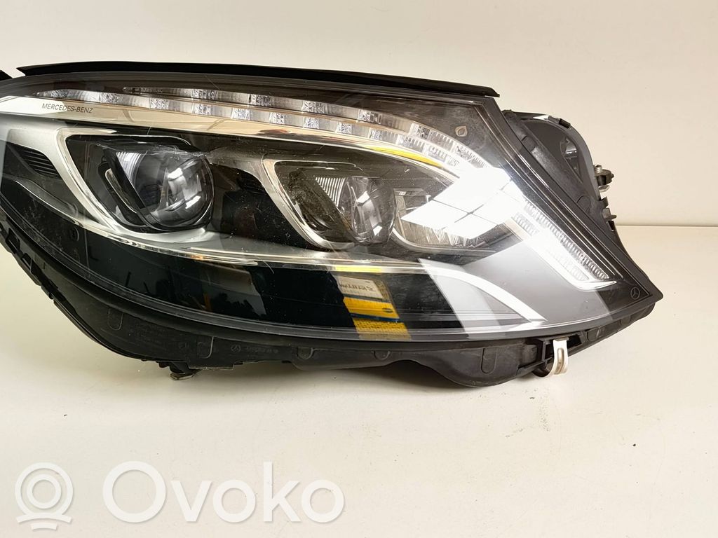Mercedes-Benz S W222 Lampa przednia 