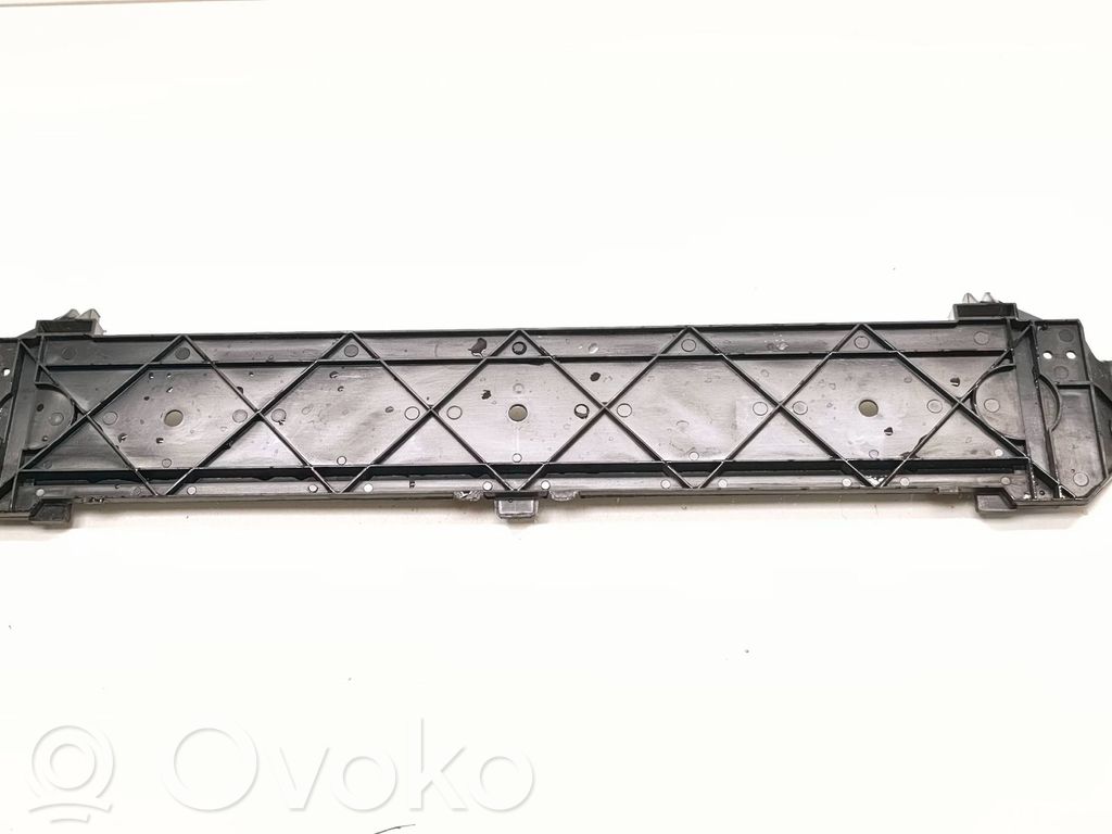 BMW 5 F10 F11 Panel mocowanie chłodnicy / dół 