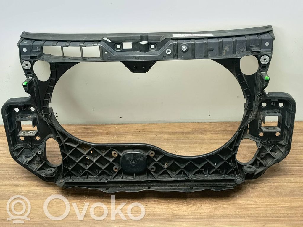 Audi A6 S6 C6 4F Radiatorių panelė 