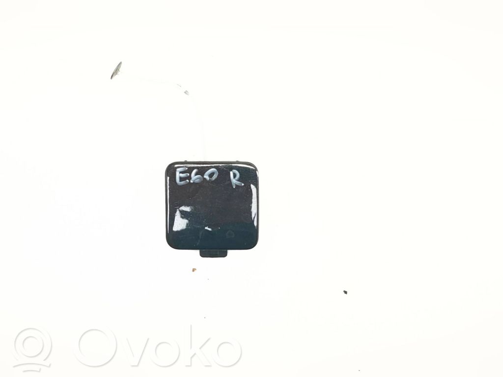 BMW 5 E60 E61 Vilkšanas cilpas vāciņš 