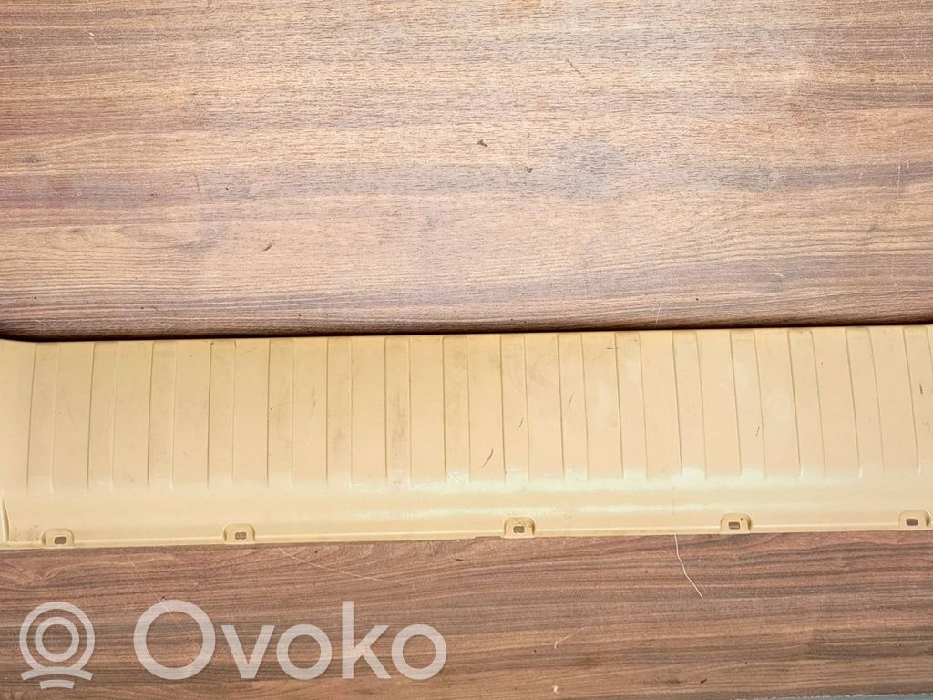 BMW X5 E70 Tailgate trim 