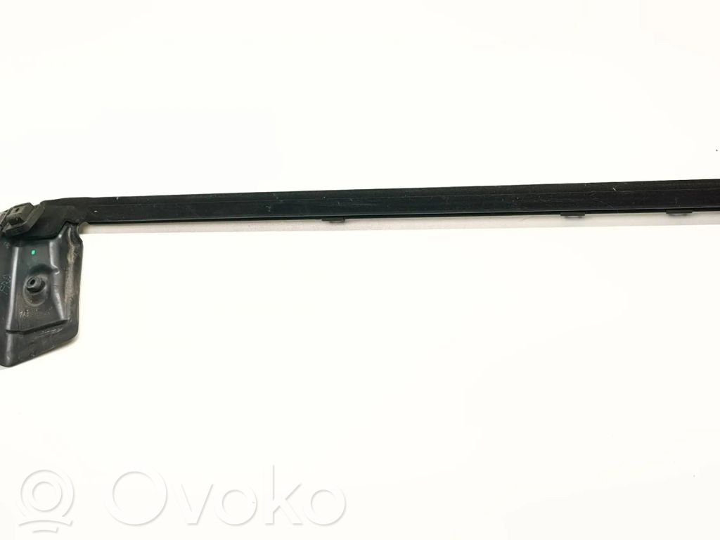 Uszczelka szyby drzwi przednich   7196344