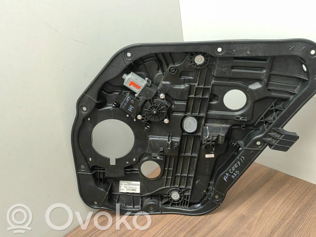 KIA Ceed Mecanismo para subir la puerta trasera sin motor 