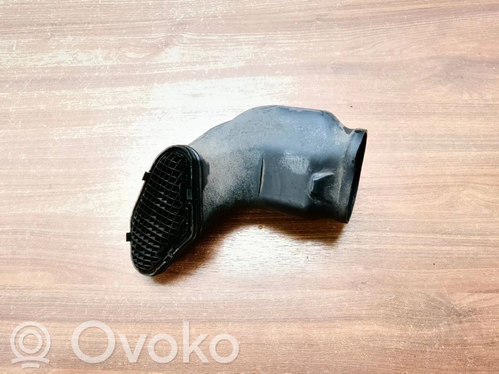 BMW 5 E60 E61 Air intake duct part 
