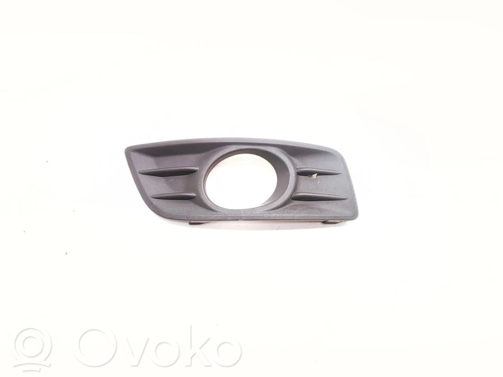 Volvo V50 Etusumuvalon ritilä 
