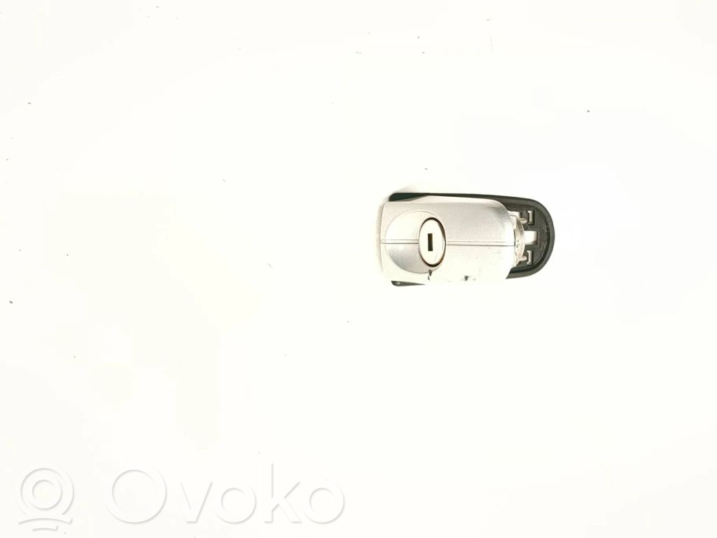 Užrakinimo spynelė (prie rankenos)