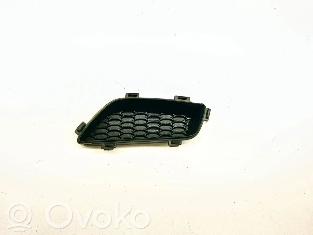 Dacia Duster II Moldura inferior del parachoques trasero 