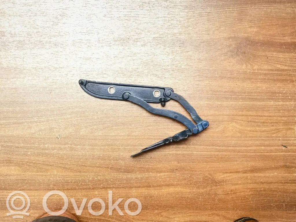 BMW 3 E46 Tailgate/trunk/boot hinge 