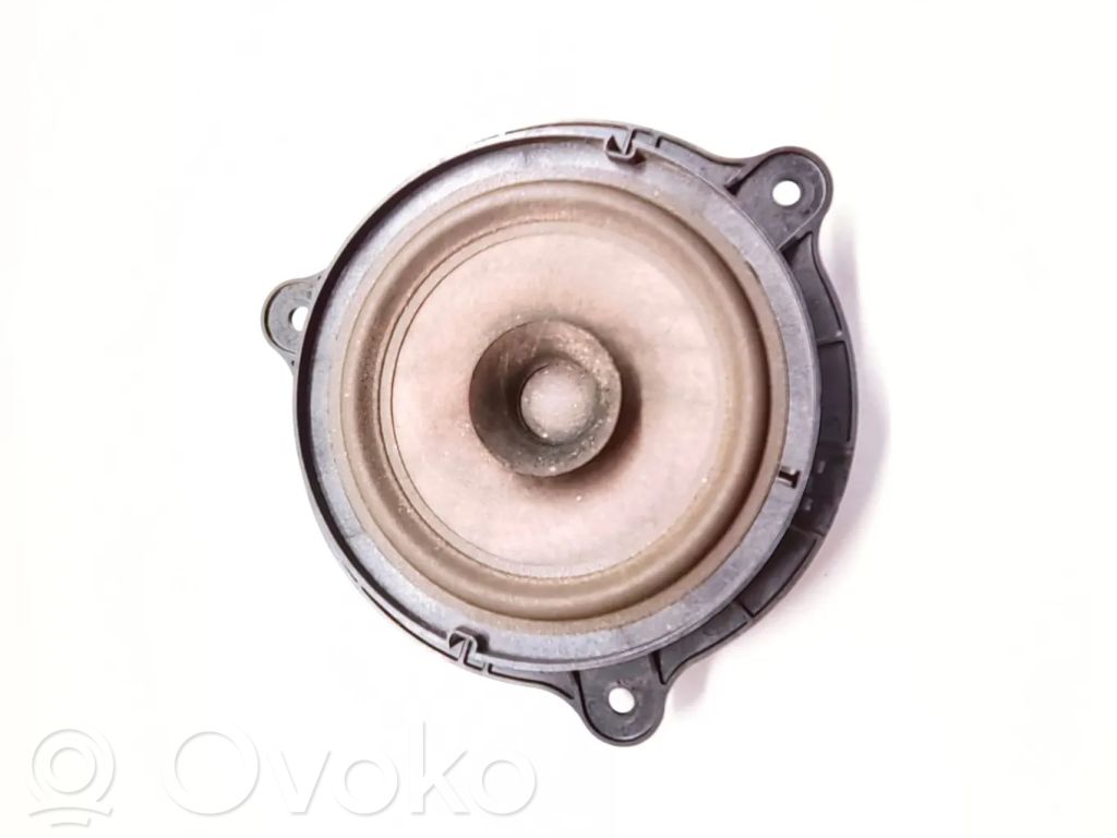 Nissan Qashqai Altavoz de la puerta delantera 