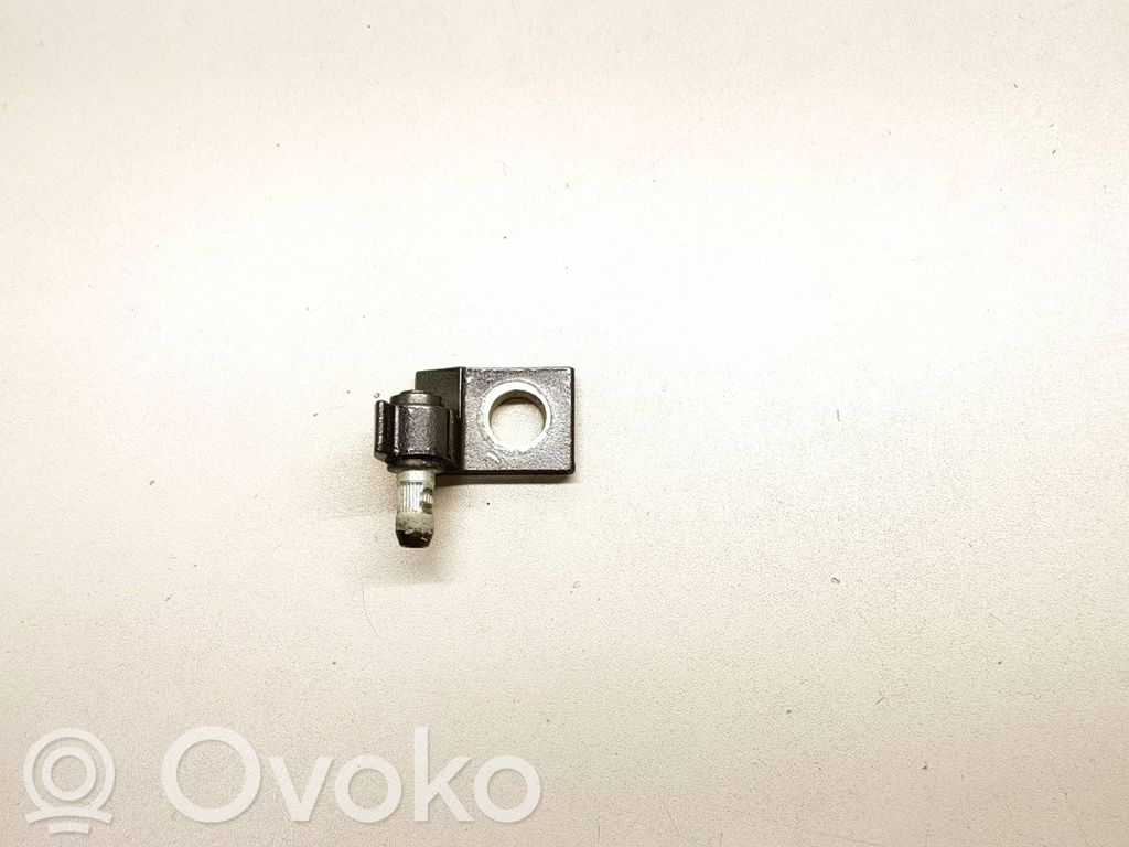 Skoda Karoq Rear door upper hinge 