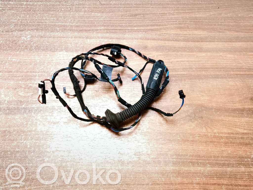 BMW 3 E90 E91 Priekšējo durvju vadu instalācija 