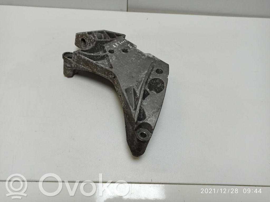 Engine mounting bracket   06J199207K
