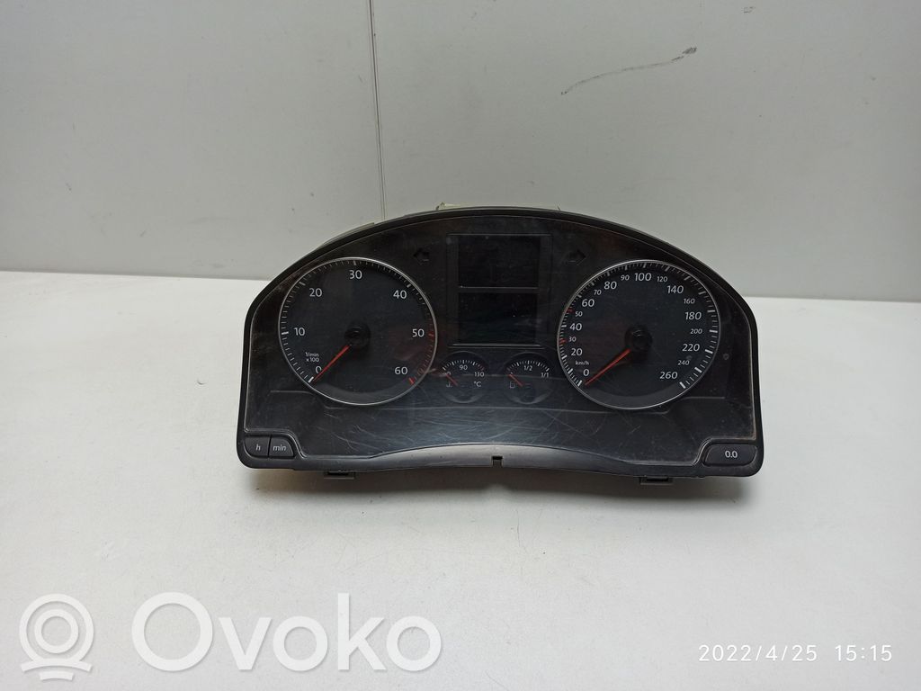 Volkswagen Jetta V Nopeusmittari (mittaristo) 