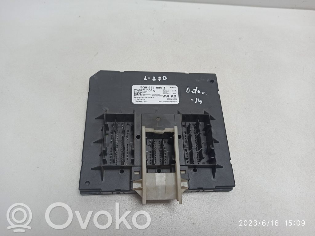 Mukavuusmoduuli   5Q0937086T