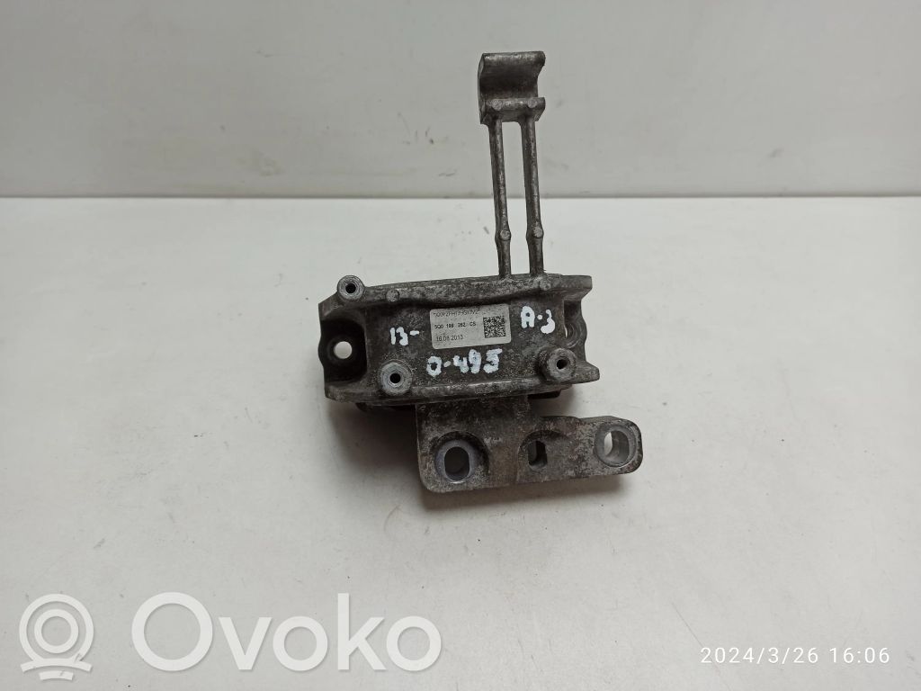 Engine mount bracket   5Q0199262CS