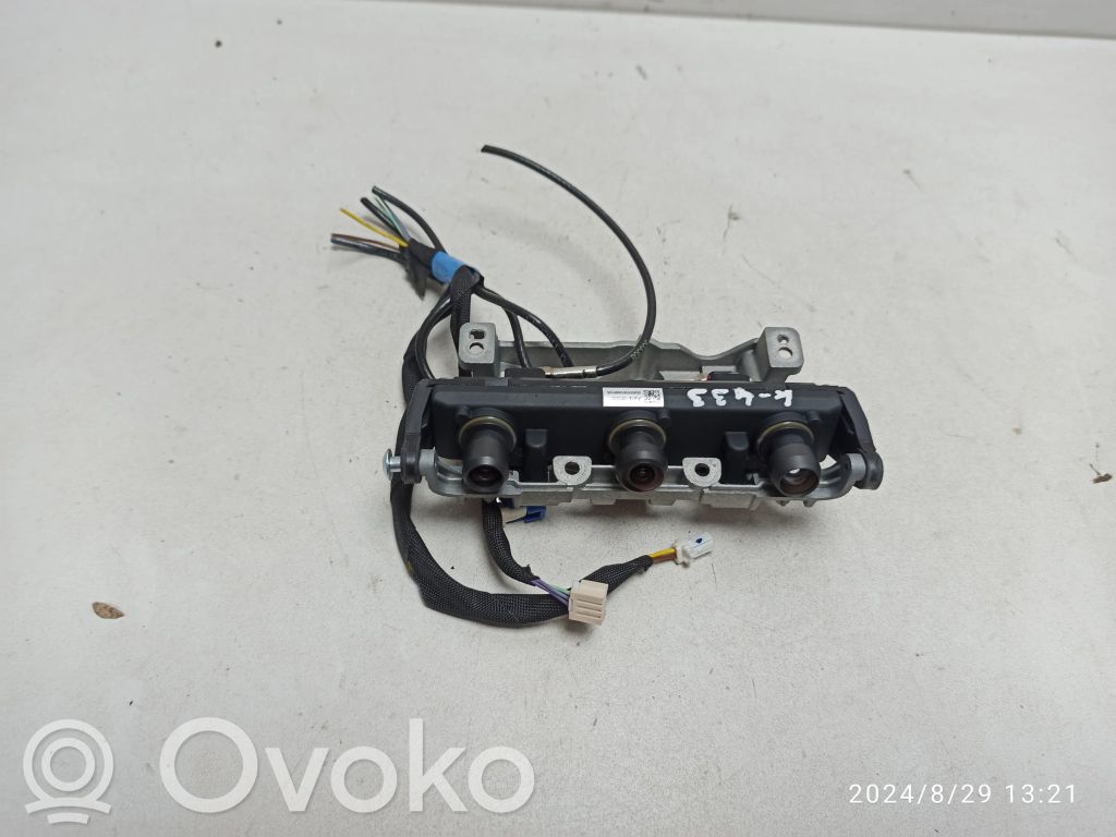 Tesla Model Y Windshield/windscreen camera 
