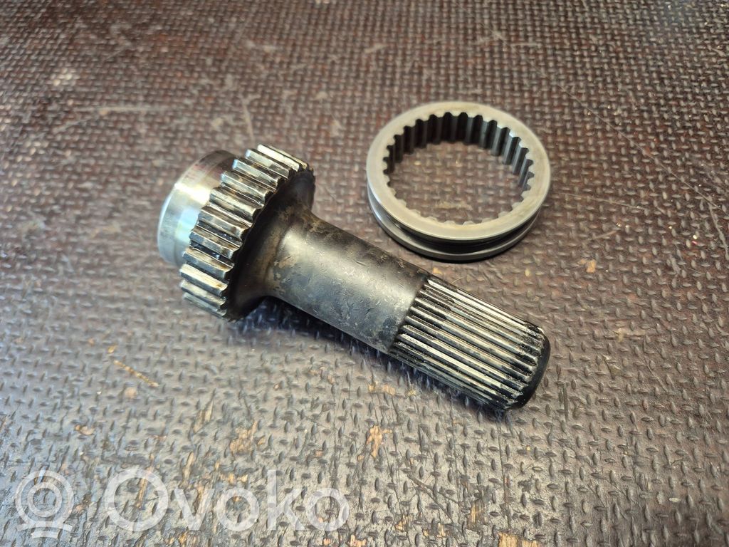 Wspornik przedni mechanizmu różnicowego   MB620522,MR246607