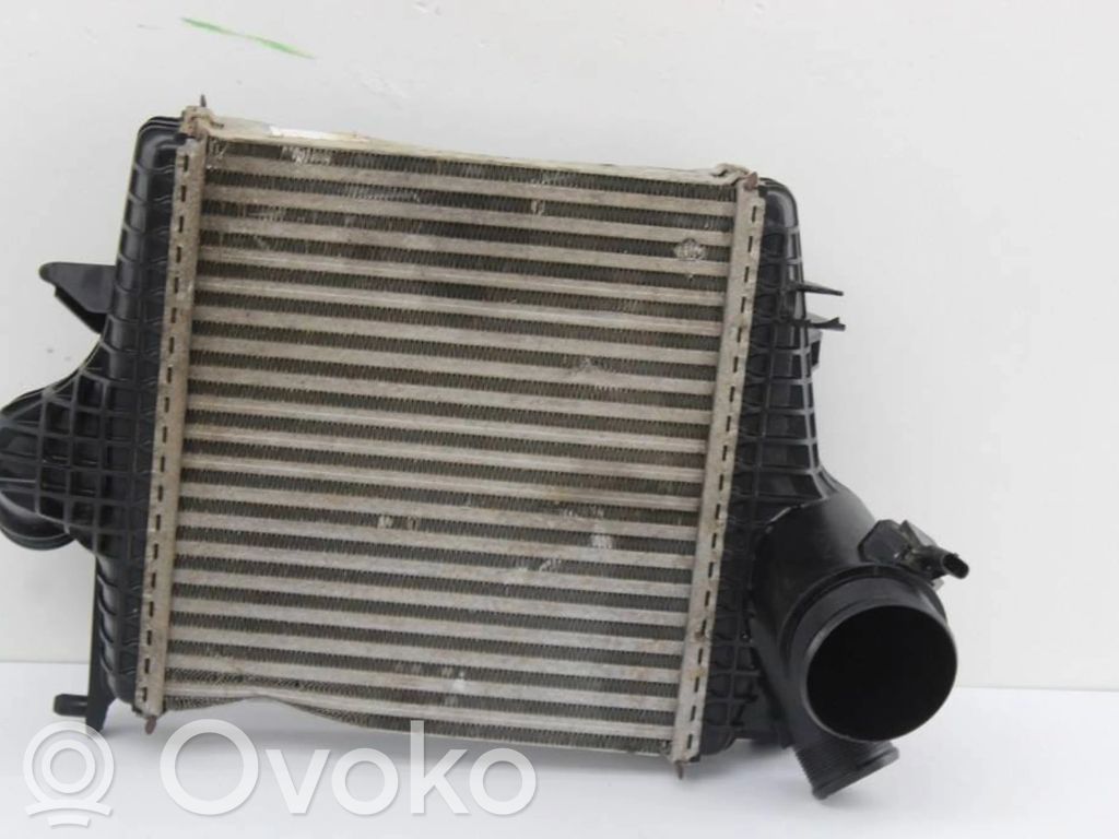 Audi Q7 4M Intercooler radiator 