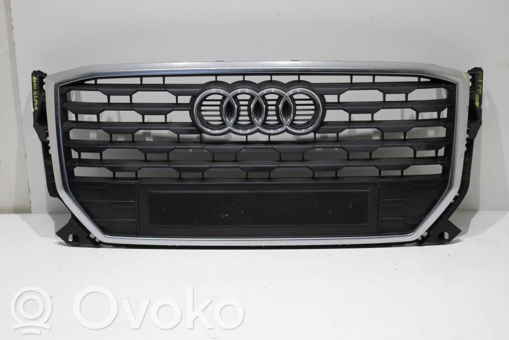 Audi SQ2 GA Grotelės viršutinės 