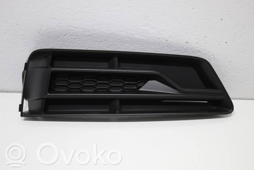 Audi A4 Allroad B9 Mascherina inferiore del paraurti anteriore 