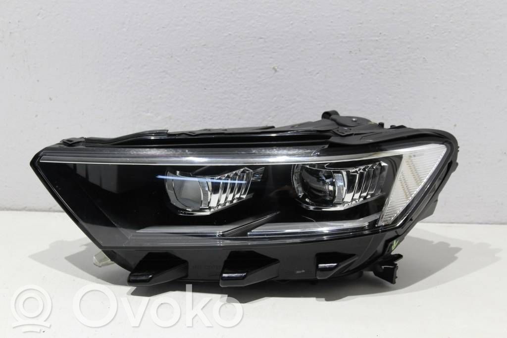 Volkswagen T-Roc Lampa przednia 