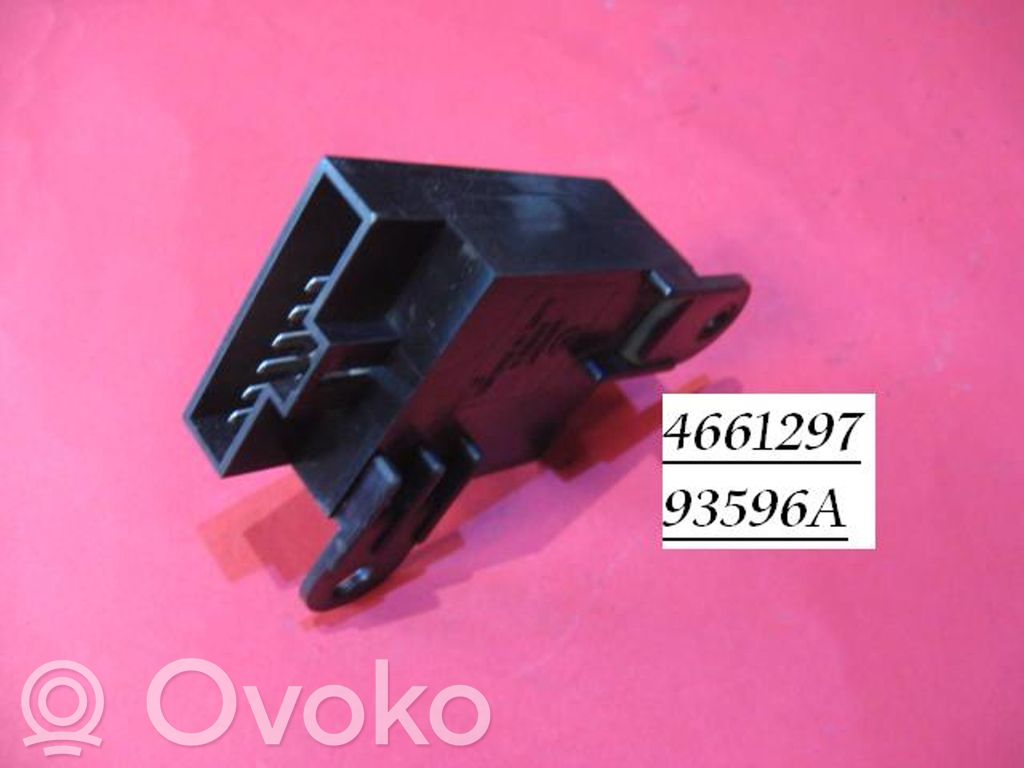 Chrysler Voyager Window wiper relay 