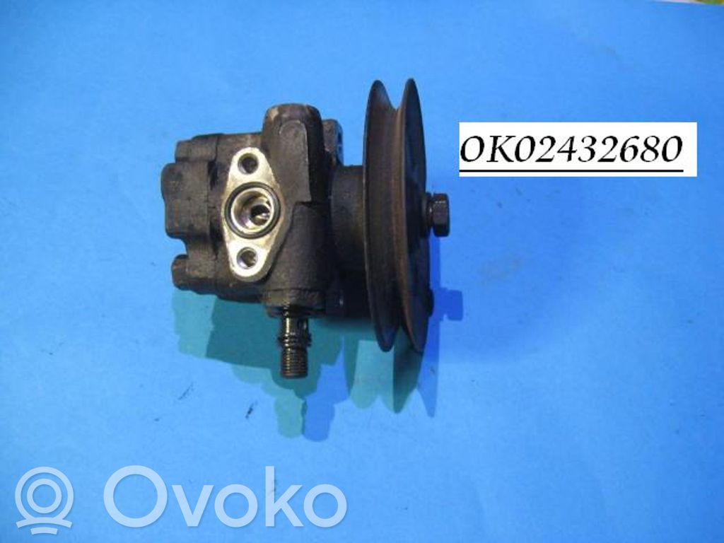 Ohjaustehostimen pumppu   OK02432680