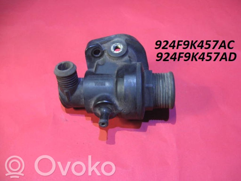 Ford Transit Termostaatin kotelo 