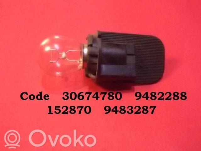 Volvo V70 Tail light bulb cover holder 