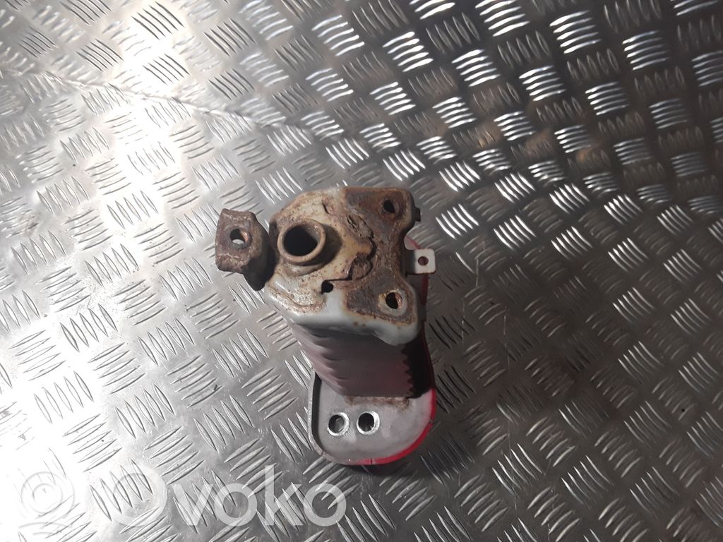 Toyota Yaris Odbój / Amortyzator zderzaka przedniego 