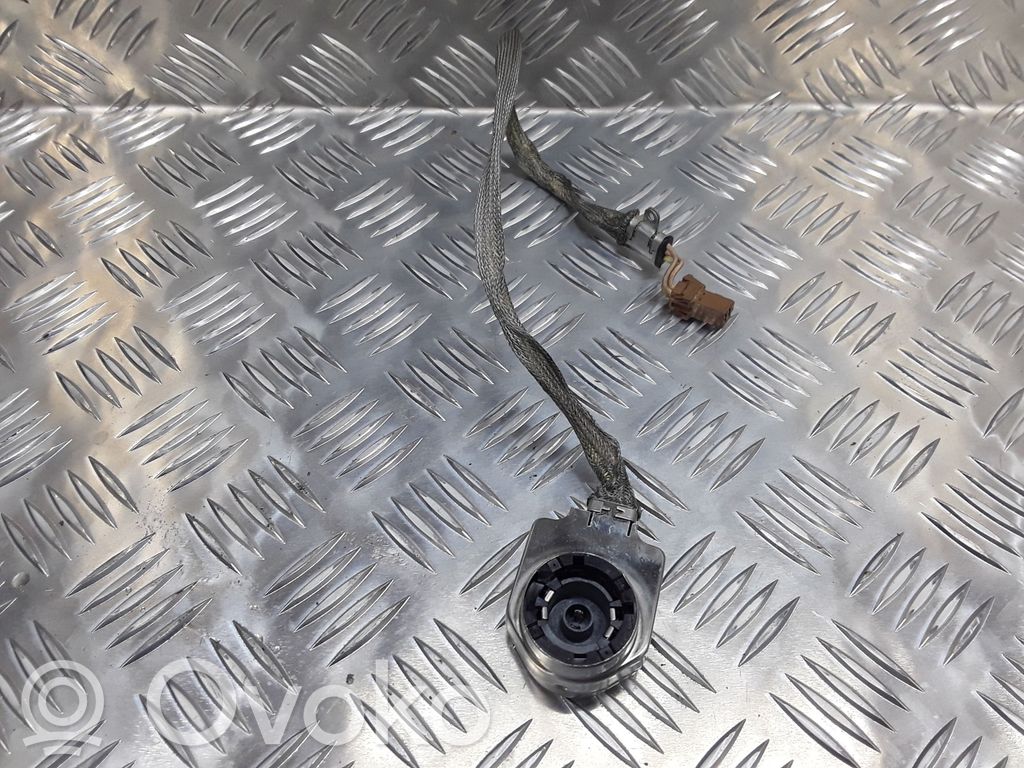 Headlight part