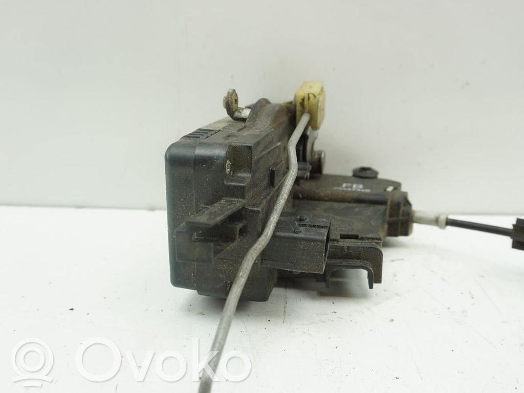 Opel Vectra C Front door lock 
