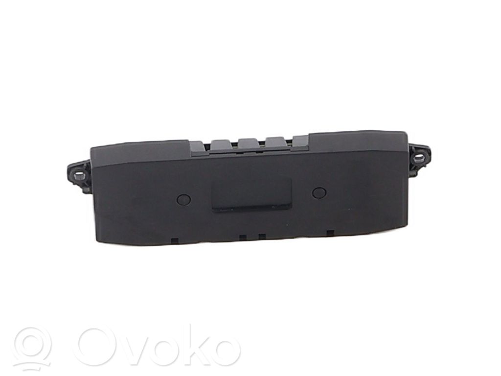 Peugeot 207 Screen/display/small screen 