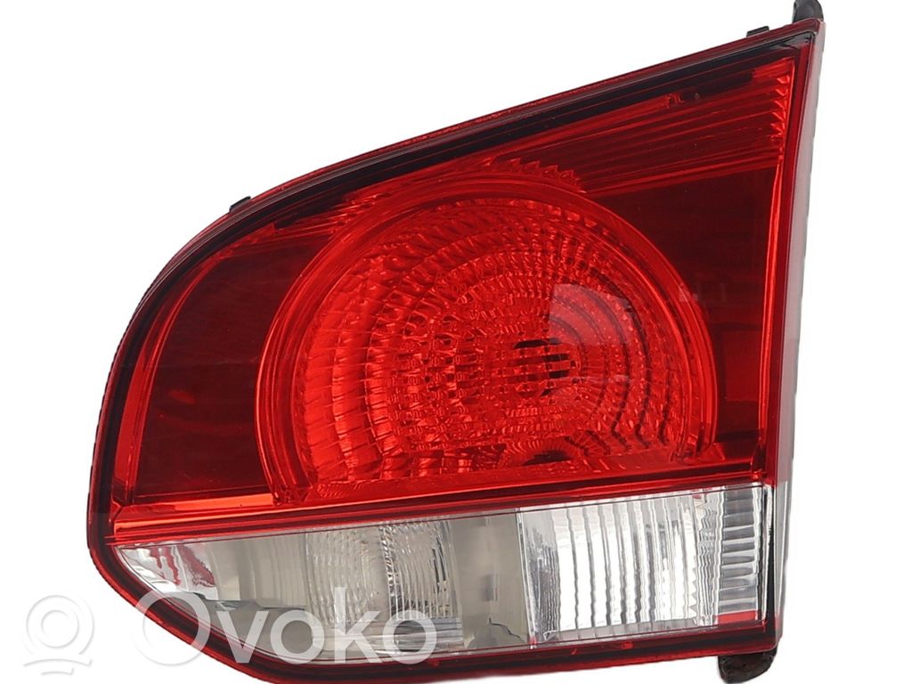 Volkswagen Golf VI Lampy tylnej klapy bagażnika 