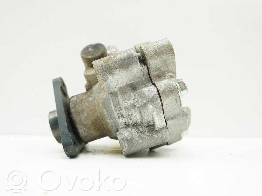 Renault Master III Power steering pump 