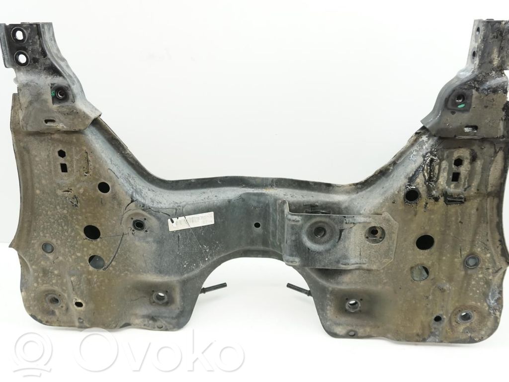 Opel Corsa E Priekinis traversas 