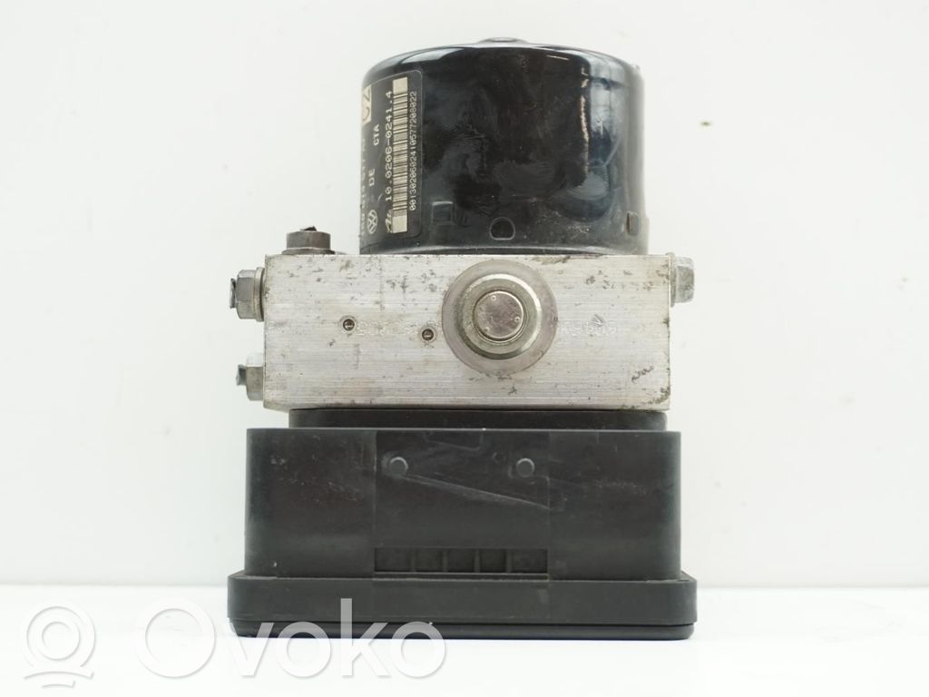 Audi A3 S3 8P ABS bloks 