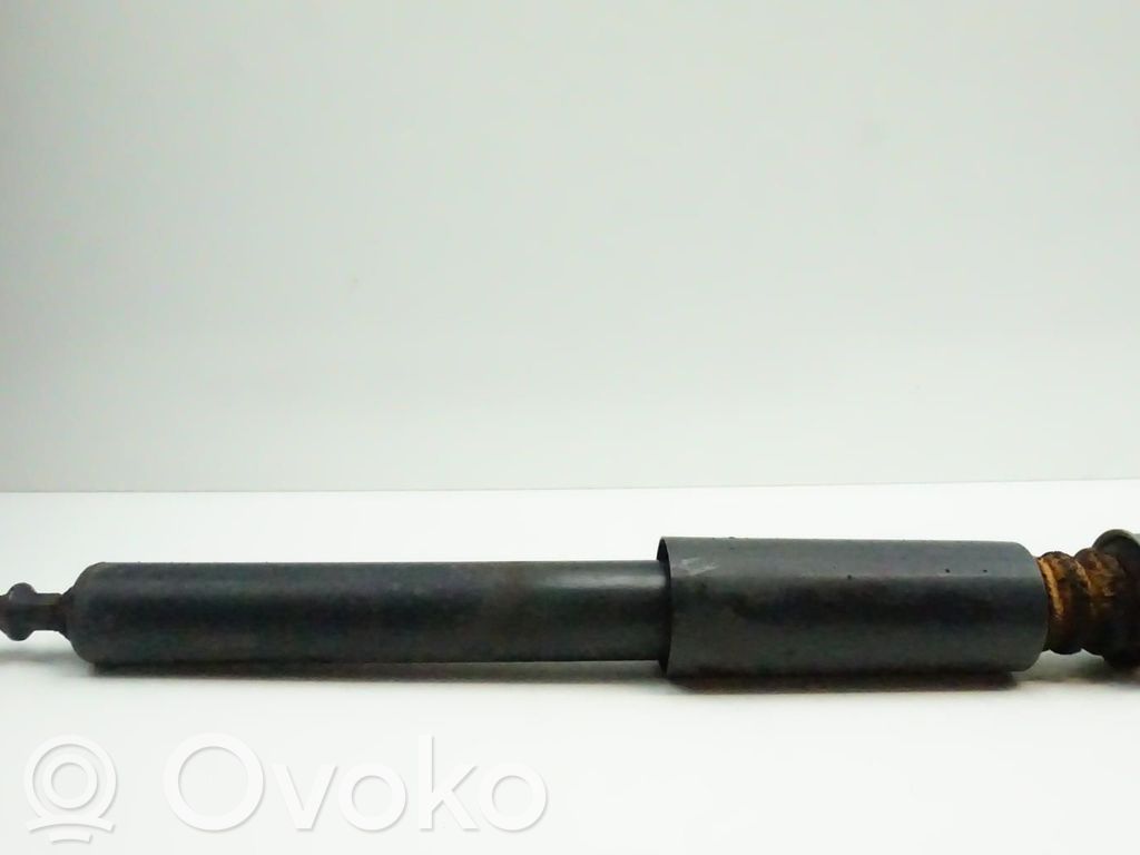 Takaiskunvaimennin   33526796157