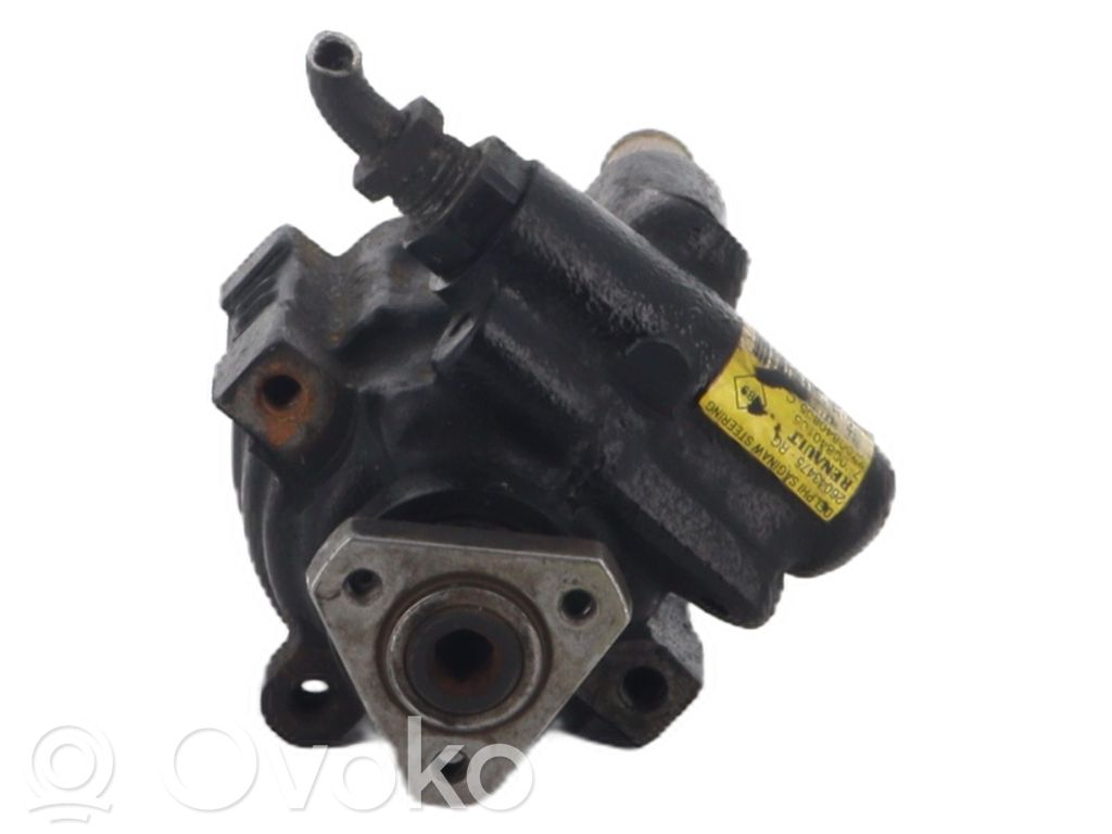 Renault Clio II Power steering pump 