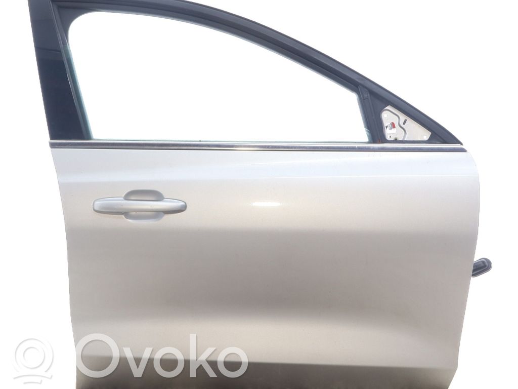 Ford Focus Дверь 