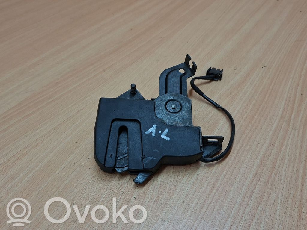 BMW 3 E46 Stogo užraktas 