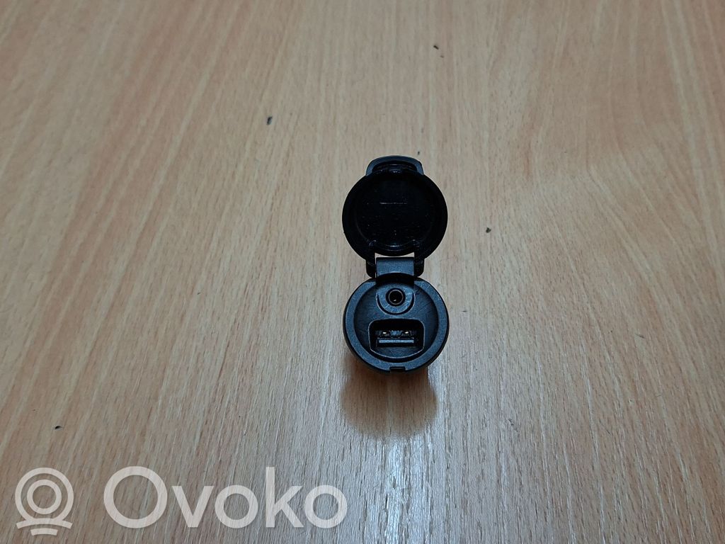 Enchufe conector USB   9664795277