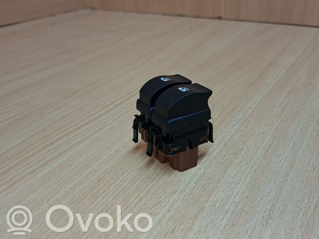 Renault Espace IV Przyciski szyb 