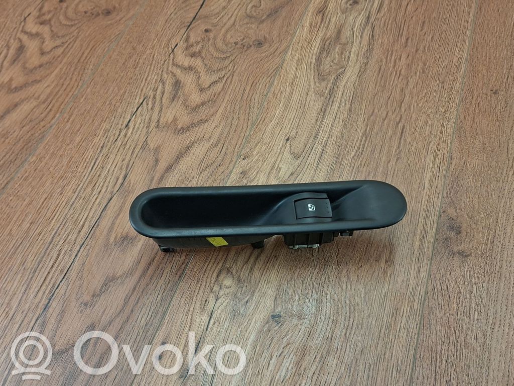 Renault Espace IV Electric window control switch 