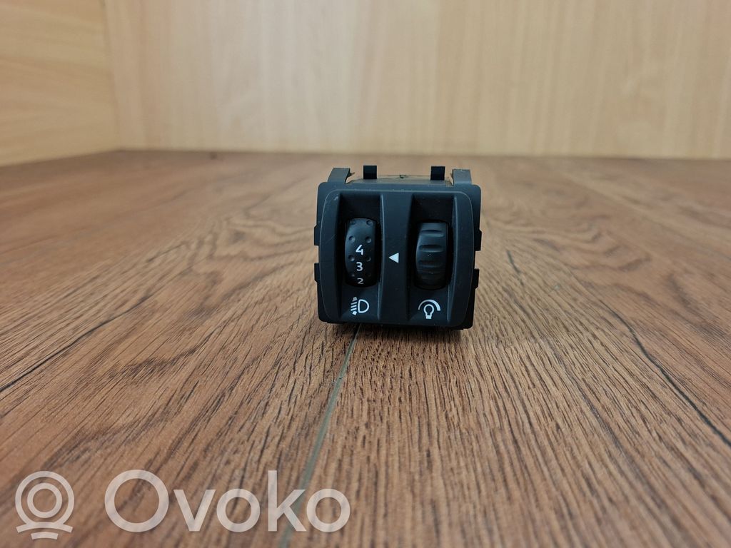 Renault Laguna III Light switch 
