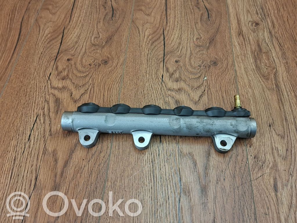 Renault Espace IV Listwa wtryskowa 