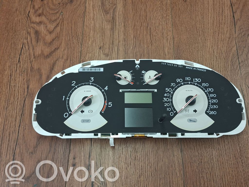 Renault Vel Satis Speedometer (instrument cluster) 