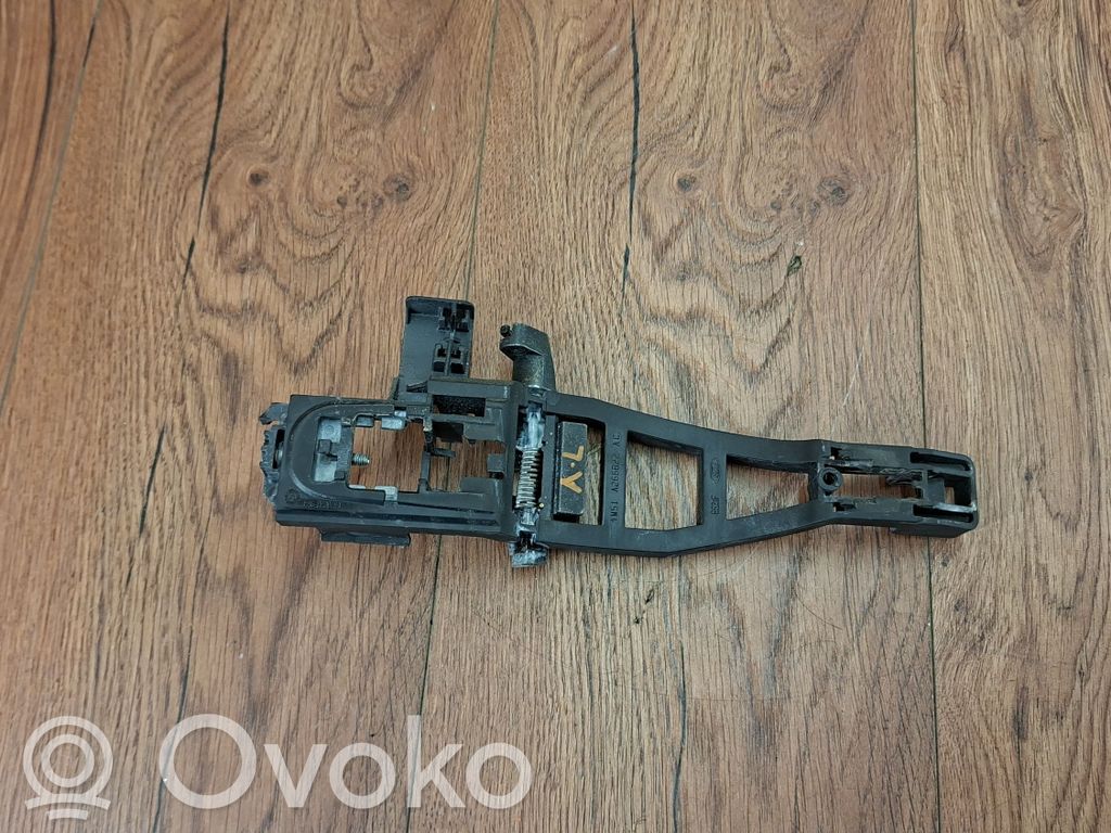 Ford Focus C-MAX Manecilla externa puerta trasera 